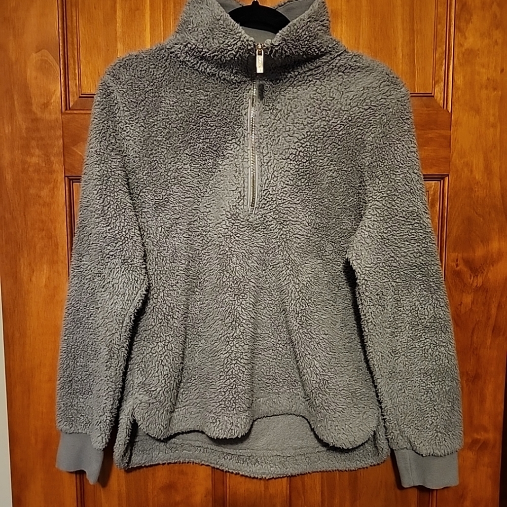 Calvin Klein Gray pullover cozy fleece with 1/2" zip, size XL(22")